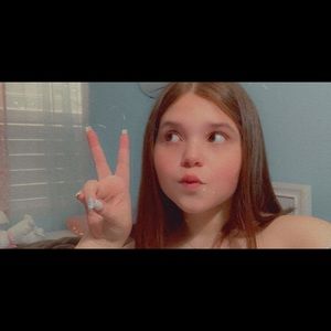 Meet your Posher, Alondra nicole